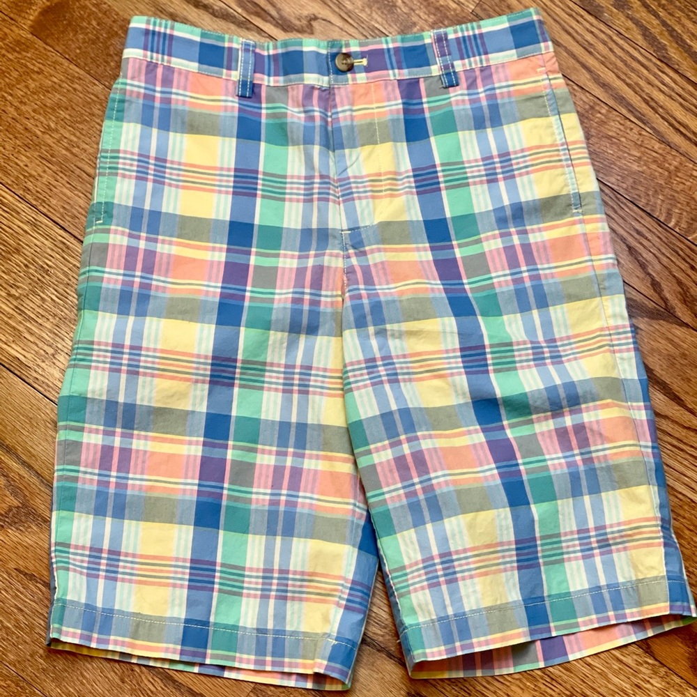 Like new! Vineyard Vines Plaid Club Shorts